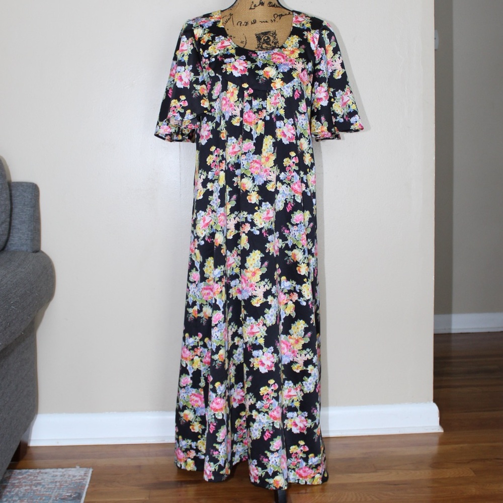 Vintage 60s 70s Handmade Black Multi Floral Satin MuuMuu House Dress Women’s M